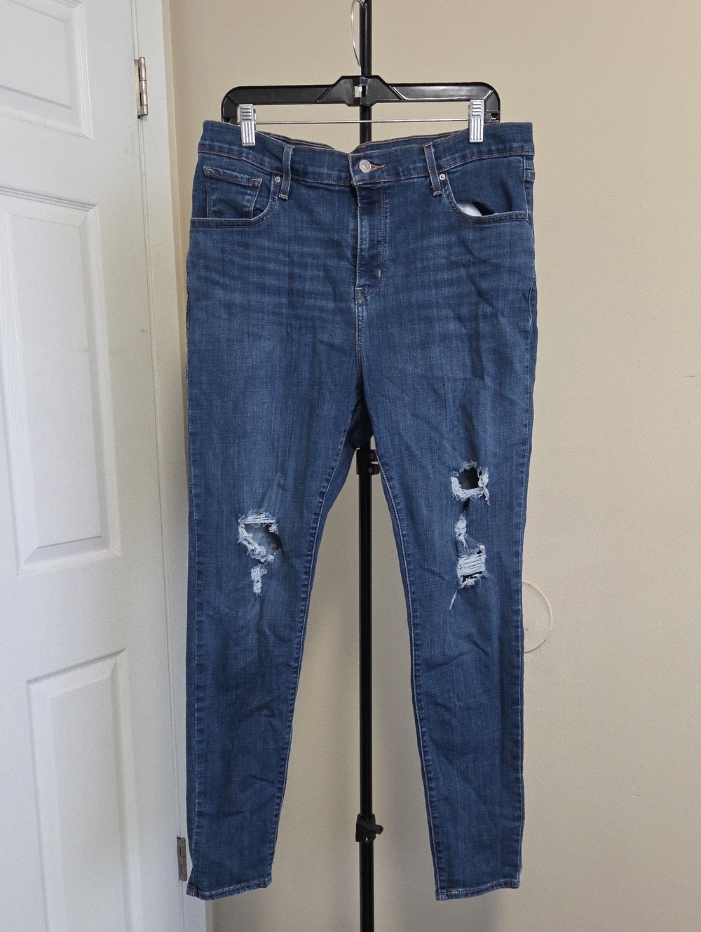 Levi's High Rise Skinny Jeans